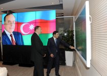 Президент Азербайджана принял участие в открытии административного здания ИВ Бинагадинского района Баку (ФОТО)