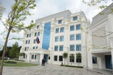 Президент Азербайджана принял участие в открытии административного здания ИВ Бинагадинского района Баку (ФОТО)