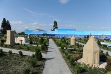 Президент Азербайджана ознакомился в Агстафе с Парком исторических и современных памятников под открытым небом (ФОТО)