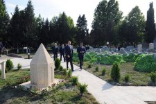 Президент Азербайджана ознакомился в Агстафе с Парком исторических и современных памятников под открытым небом (ФОТО)