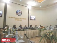 Ханенде Гюллю Мурадова презентовала альбом "Родная земля Карабах" (фото)
