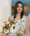 В Баку открылась выставка Наргиз Бабаевой "Вдохновение": "На холсте можно остановить время" (фотосессия)