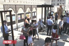 В Баку открылась выставка "Азербайджан и Узбекистан - глазами детей" (фотосессия)