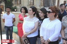 В Баку открылась выставка "Азербайджан и Узбекистан - глазами детей" (фотосессия)