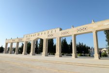 Президент Азербайджана прибыл с визитом в Кюрдамирский район (ФОТО)