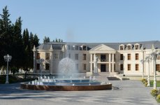 Президент Азербайджана прибыл с визитом в Кюрдамирский район (ФОТО)