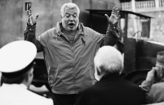 Счастливый Юлий Гусман отмечает 75-летие: от врача-психиатра до КВН и режиссера (ФОТО)