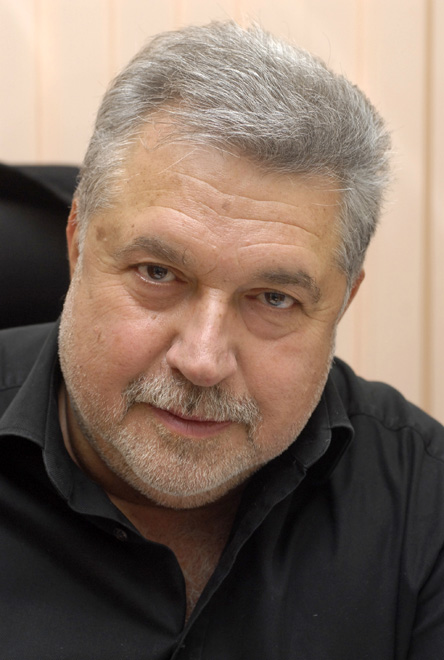 Счастливый Юлий Гусман отмечает 75-летие: от врача-психиатра до КВН и режиссера (ФОТО)