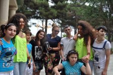 Азербайджанские певцы провели благотворительные акции, посвященные празднику Рамазан (фото)