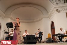 В Баку состоялся фантастический вечер Тунзали Агаевой  - овации, цветы (фото)