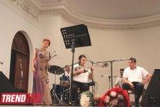 В Баку состоялся фантастический вечер Тунзали Агаевой  - овации, цветы (фото)