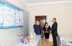 Президент Азербайджана ознакомился с работами по капремонту, проведенными в бакинской общеобразовательной школе (ФОТО)
