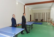 Президент Азербайджана ознакомился с работами по капремонту, проведенными в бакинской общеобразовательной школе (ФОТО)