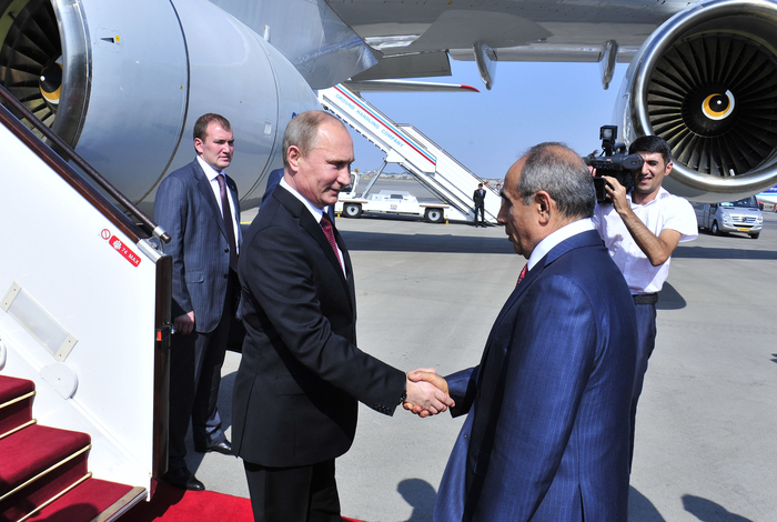 Президент России Владимир Путин прибыл в Азербайджан с визитом (ФОТО)