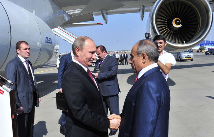 Президент России Владимир Путин прибыл в Азербайджан с визитом (ФОТО)