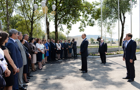 Президент Азербайджана принял участие в открытии Конгресс-центра Гейдар Алиев в Габалинском районе (ФОТО)