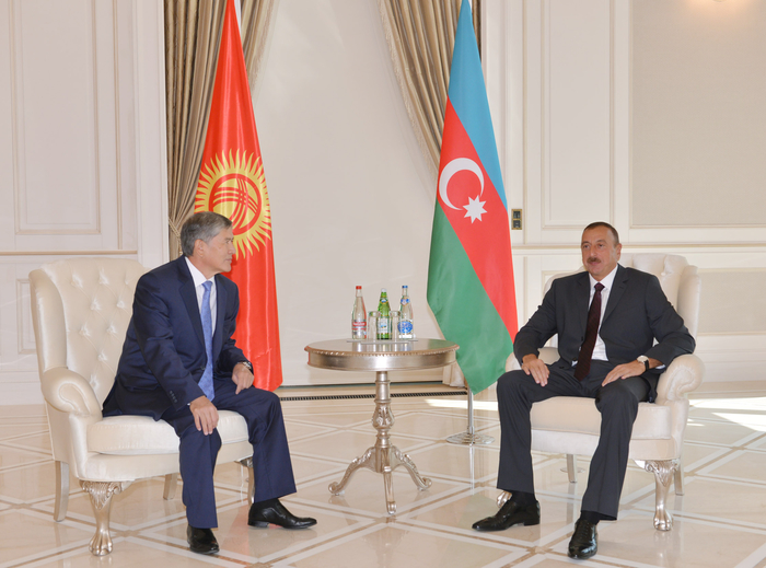 Президенты Азербайджана и Кыргызстана отметили перспективы сотрудничества в транспортной сфере (ФОТО)