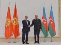 Президенты Азербайджана и Кыргызстана отметили перспективы сотрудничества в транспортной сфере (ФОТО)