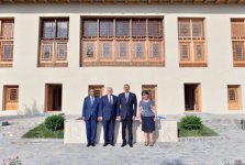 Президент Азербайджана принял участие в открытии «Дома Шекинских ханов» (ФОТО)