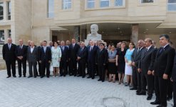 Президент Азербайджана ознакомился с ходом работ по капремонту и реконструкции в здании Шекинского государственного драмтеатра (ФОТО)