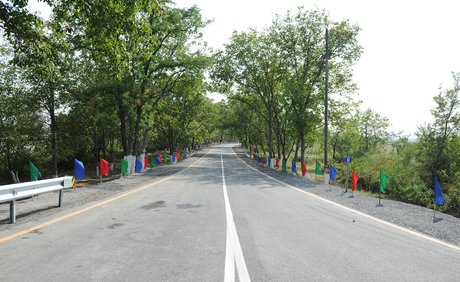 President Ilham Aliyev opens newly remodeled Ashaghi Kungut-Aydinbulag highway in Shaki (PHOTO)