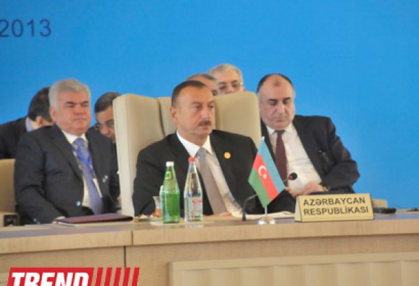 Azerbaijani president proposes holding joint exhibition of tourism potential of Turkic-speaking countries (PHOTO)