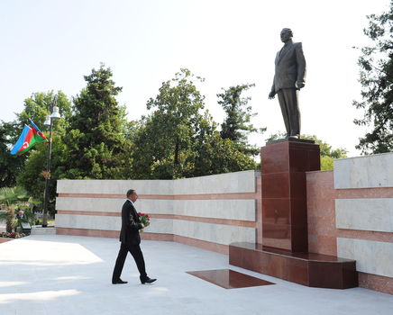 Президент Азербайджана Ильхам Алиев прибыл в Гахский район (ФОТО)