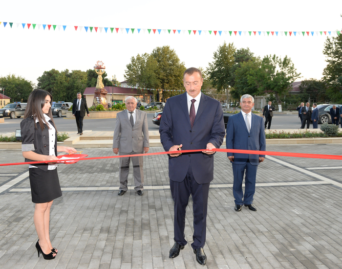 Президент Азербайджана принял участие в открытии Центра молодежи в Агджебединском районе (ФОТО)