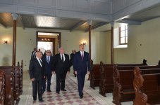 Президент Ильхам Алиев ознакомился с отреставрированной лютеранской церковью в Шамкире (ФОТО)