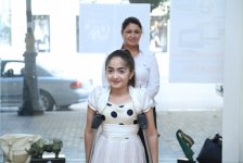 Выставка "Привлекательные цвета" стала праздником для талантливых художников -  Гюльнара Халилова (фото)
