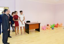 Первая леди Азербайджана приняла участие в открытии яслей-детсадов и поликлиники в Хазарском районе Баку (версия 3) (ФОТО)