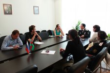 В Баку прошел круглый стол на тему "Карьера и образование" (фото)