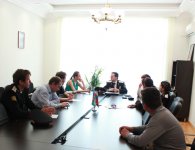 В Баку прошел круглый стол на тему "Карьера и образование" (фото)
