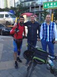 Велопутешественник Рамиль Зиядов  поднял флаги Азербайджана и Турции на Великой Китайской стене (фото)