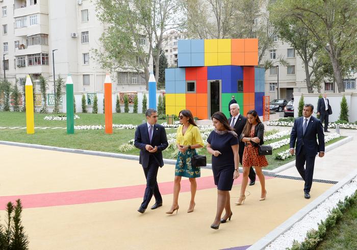 Первая леди Азербайджана приняла участие в церемонии открытия нового здания детсада им. Зарифы Алиевой (ФОТО)