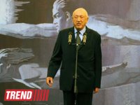 Вице-президент Фонда Гейдара Алиева Лейла Алиева приняла участие в открытии выставки народного художника Азербайджана Таира Салахова (ФОТО)