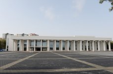 Ильхам Алиев ознакомился с работами, которые проводятся перед Дворцом культуры "Кимьячы" в Сумгайыте (ФОТО)
