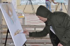 "Под открытым небом" - пленэр и выставка на берегу Каспийского моря Сумгайыта (фото)
