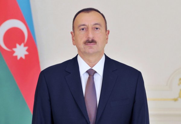 Президент Ильхам Алиев поздравил православную христианскую общину Азербайджана с праздником Пасхи