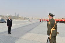 Президент Азербайджана и члены его семьи побывали на Площади Государственного флага (ФОТО)