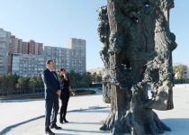 Президент Азербайджана и его супруга ознакомились с работами, проводимыми в  парке Деде Горгуд в Баку (ФОТО)