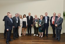 Президент Азербайджана и его супруга встретились с делегацией парламента Франции (ФОТО)