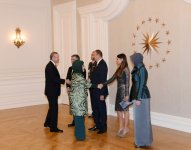В честь Президента Азербайджана и его супруги дан официальный обед (ФОТО)