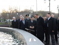 Президент Азербайджана ознакомился с работами, проведенными в парке Гейдара Алиева в Киеве (ФОТО)