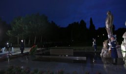 Президент Беларуси в Баку почтил память  общенационального лидера Гейдара Алиева (ФОТО)