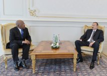 Президент Азербайджана принял верительные грамоты посла Гвинеи