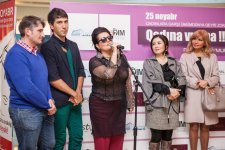 В Баку прошла выставка, посвященная Международному дню борьбы за ликвидацию насилия над женщинами (ФОТО)