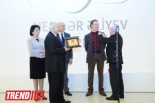 В Центре Гейдара Алиева открылась персональная выставка заслуженного художника Сакита Мамедова «В мире красок» (ФОТО)