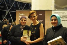 В Баку прошла презентация книги Ганиры Пашаевой "Ученые, изменившие мир" (ФОТО)