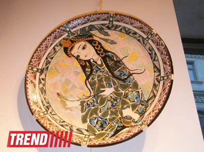 Вернисаж азербайджанских художников: керамика, батик, гобелены (ФОТО)